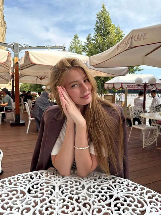 Девушка работает в инвестиционной компании и ведет блог в соцсетях | Источник: личный архив Марии Рыткиной