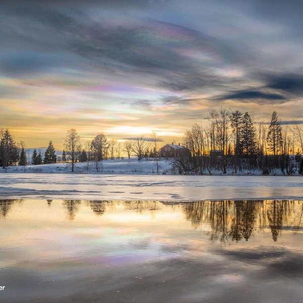 Перламутровые облака над Северной Швецией | Источник: Matt Stuttard Parker / Standard Chartered Weather Photographer of the Year 2025