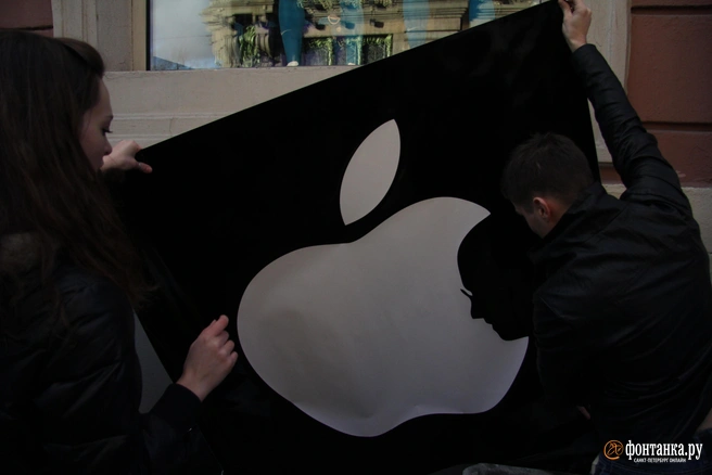 Apple рассказала о ситуации с оплатой покупок в России | Источник: Михаил Огнев / FONTANKA.RU