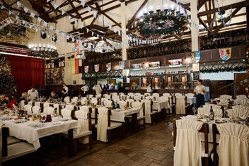 От 4000 рублей с человека | Источник: Biergarten