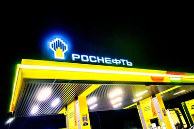 Лимит на бензин на иркутской АЗС «Роснефти» сократили до 30 литров