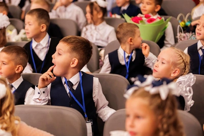 Yekaterinburg locals share vivid school memories