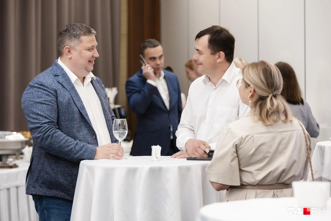 Владелец ресторанов The Pechka Станислав Мещеряков (слева) дважды побеждал в Народной премии 74.RU  | Источник: Наталья Лапцевич 
