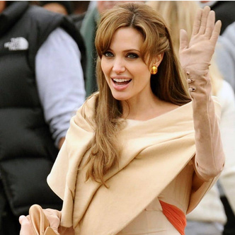 5 образов Анджелины Джоли, которые всегда будут в моде