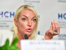 Анастасия Волочкова: «Большой театр должен мне 95 миллионов. Балерин там склоняют к сексу!»