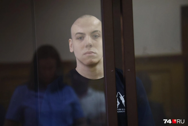 Первые три года студент проведет в тюрьме, остальной срок — в колонии строгого режима | Источник: Михаил Шилкин
