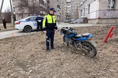 На Урале подросток на байке гонялся с ДПС и пострадал