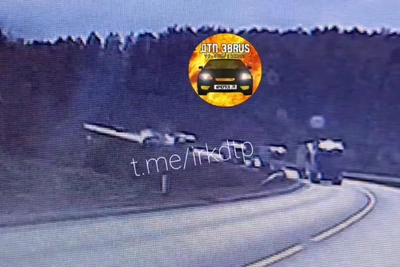 Видео момента аварии фуры с водкой появилось в сети