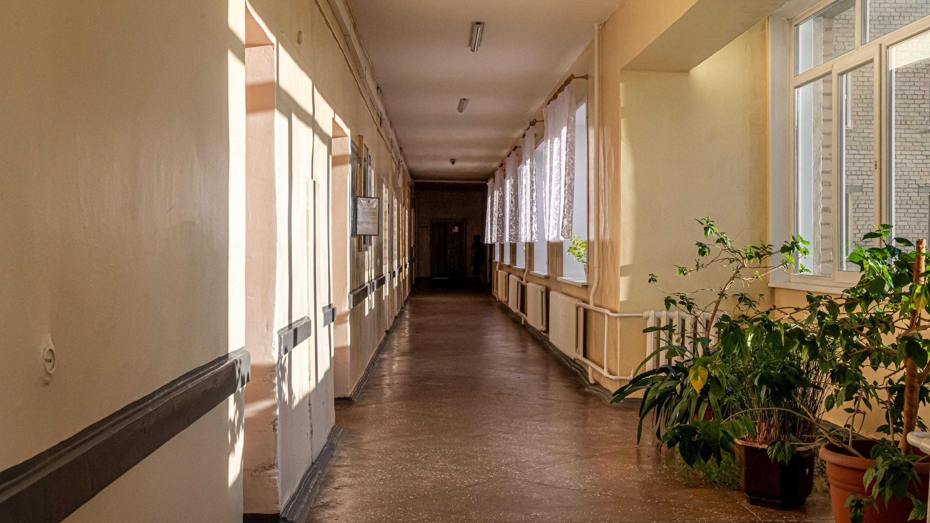 «Все врачи его хвалят». Пострадавшего от взрыва в Угдане 11-летнего мальчика перевели из реанимации
