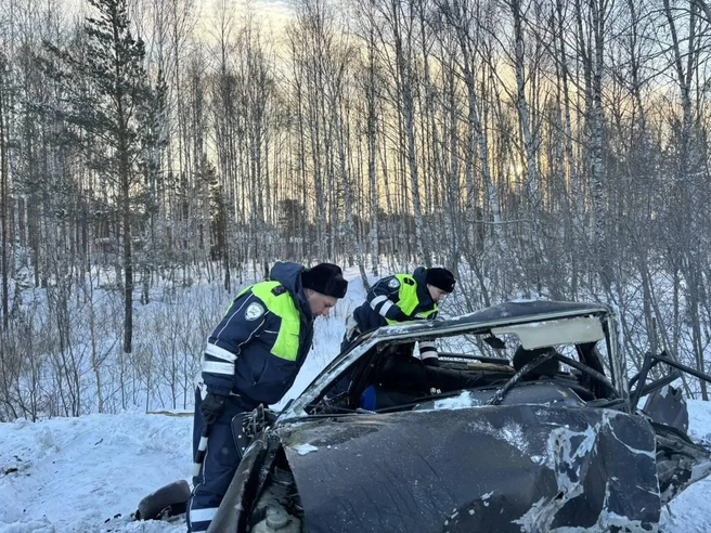 Пассажир автомобиля ВАЗ получил тяжелые травмы. | Источник: УГИБДД по Свердловской области