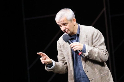 Богомолов раскритиковал подготовку современных актеров