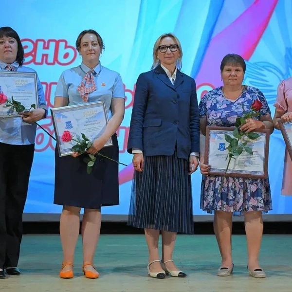 Чиновница всегда стильно одевается | Источник: «Ирина Варнавская» / Vk.com