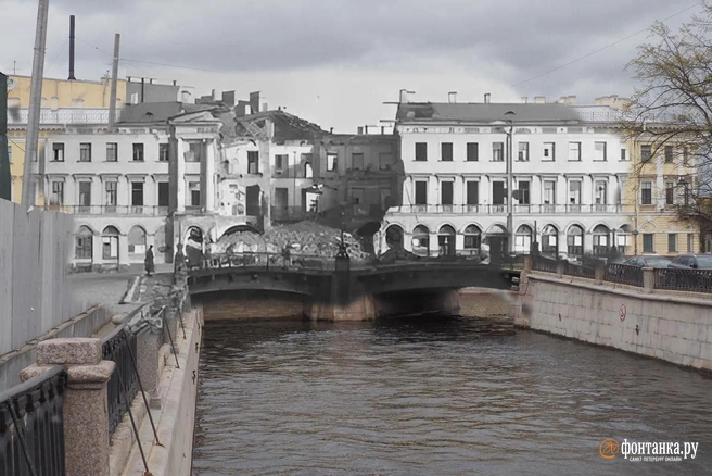 Источник: Сергей Николаев / «Фонтанка.ру» / КГИОП / коллаж