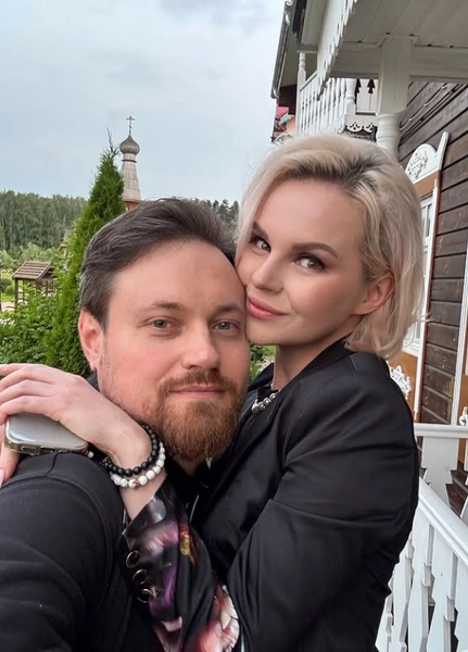Алиса со своим супругом Сергеем