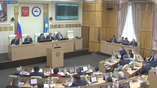 Выбирать якутяне будут только депутатов и Ил Дархана | Источник: Ил Тумэн / RuTube