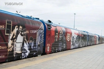 На перроне в Тобольске | Источник: Ксения Халангот, Илья Кручинин