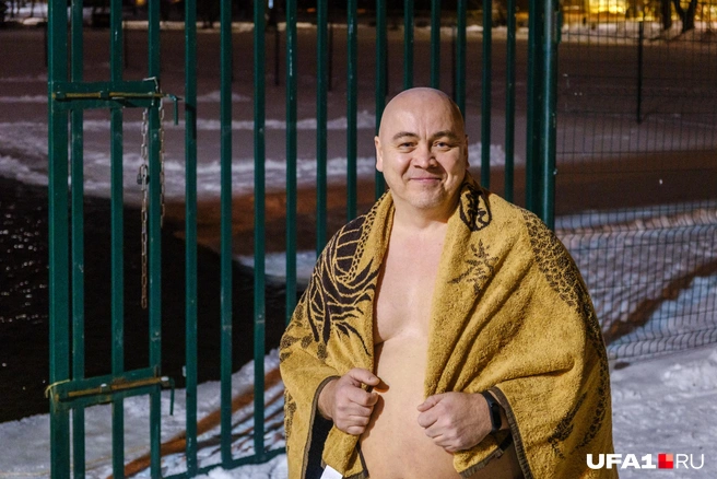 Это Сергей, и он уже много лет занимается моржеванием | Источник: Булат Салихов