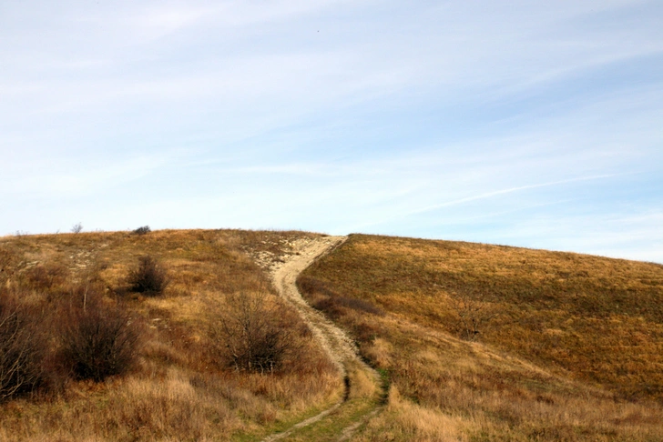 Пейзаж по пути к перевалу | Источник: Антон Божко