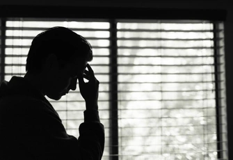 Нарколог Батырев о «черных» рехабах: «Людей там дрессируют, а основная мотивация — страх»