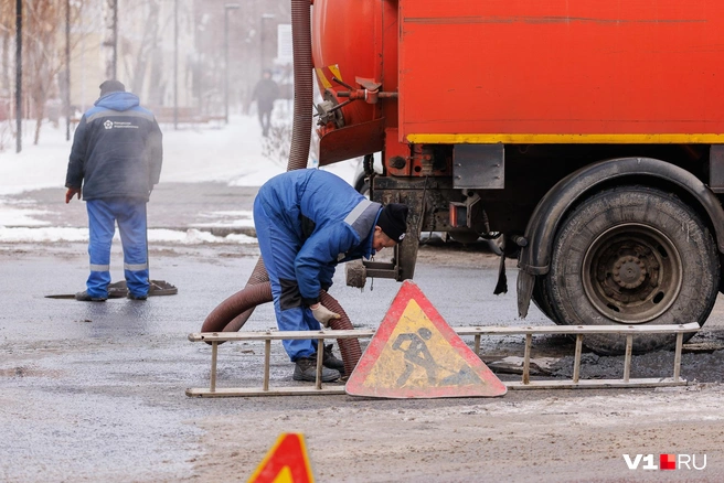 Пока без воды сидят жители трех многоквартирных домов | Источник: Алексей Волхонский / V1.RU