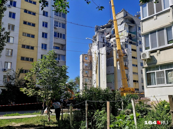 Дом стоит страшным напоминанием о трагедии | Источник: Виктория Федорова / 164.RU