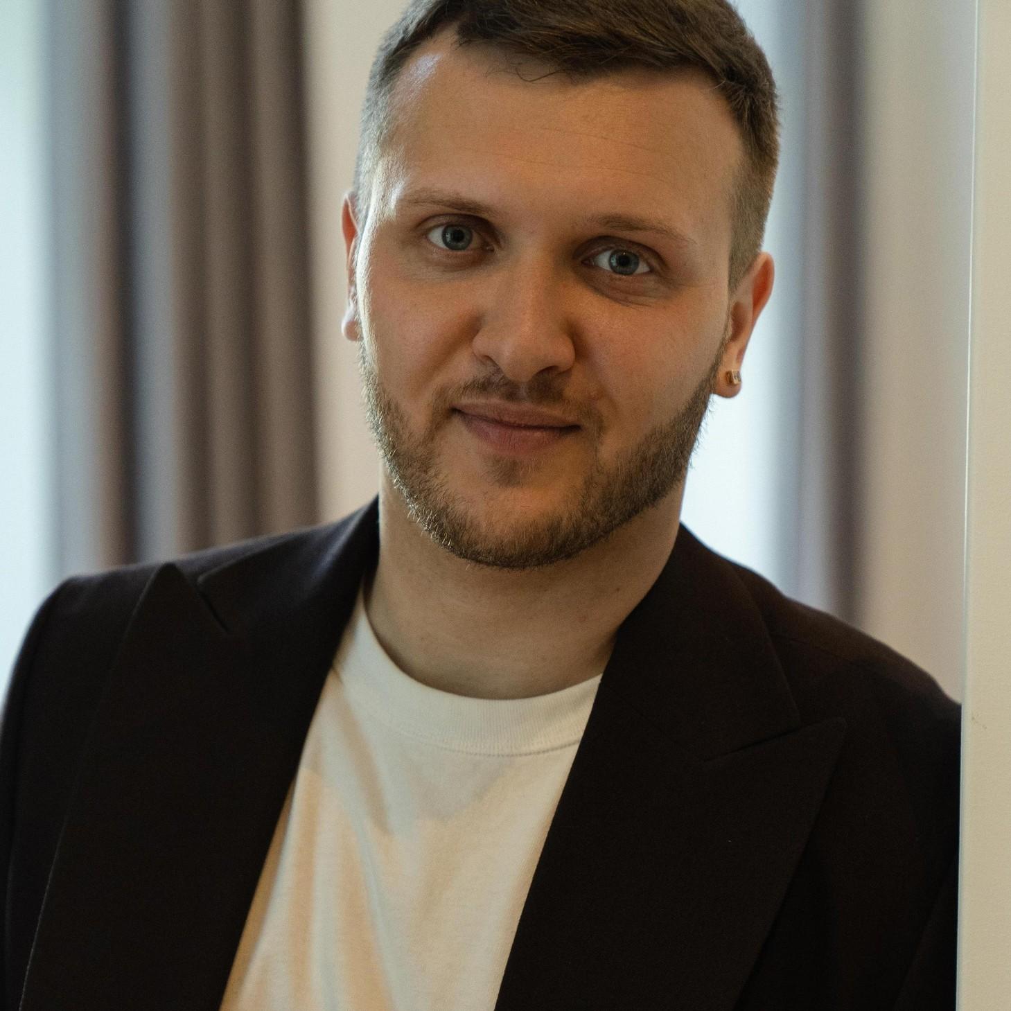 Михаил Ефремов