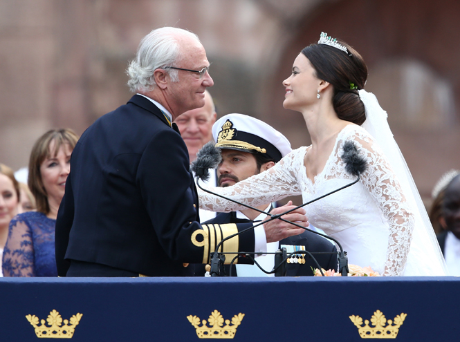Фото №20 - Самые трогательные моменты королевских свадеб (о Гарри и Меган мы тоже не забыли)
