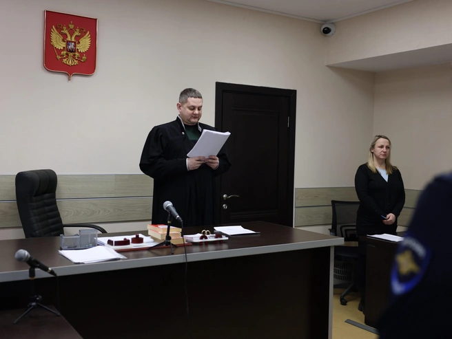 Судья постановил, что на свободе Курсаев способен влиять на свидетелей. | Источник: Алексей Волхонский / V1.RU