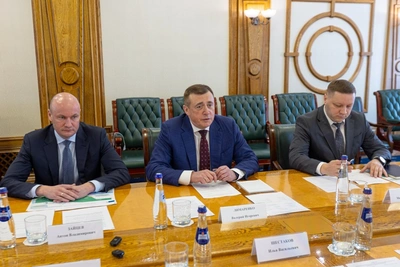 Шестаков высоко оценил рыбоперерабатывающие заводы Сахалина