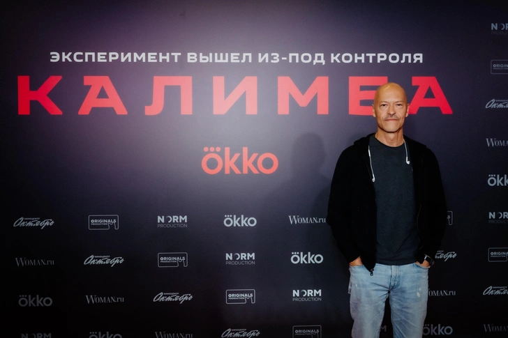 Режиссер давно посещает кинопремьеры в одиночестве 