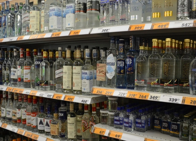 В России предложили запретить продажу алкоголя в майские праздники | ya62.ru