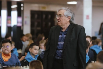 А за соблюдением правил следили старшие  | Источник: Ольга Миллер