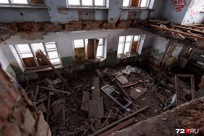 Такой вид открывается со второго этажа | Источник: Ирина Шарова / 72.RU