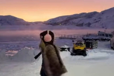 Лулу из Китая посетила Мурманск для наблюдения за сиянием