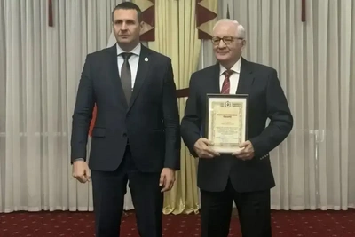 Сергей Рябченко получил награду от губернатора