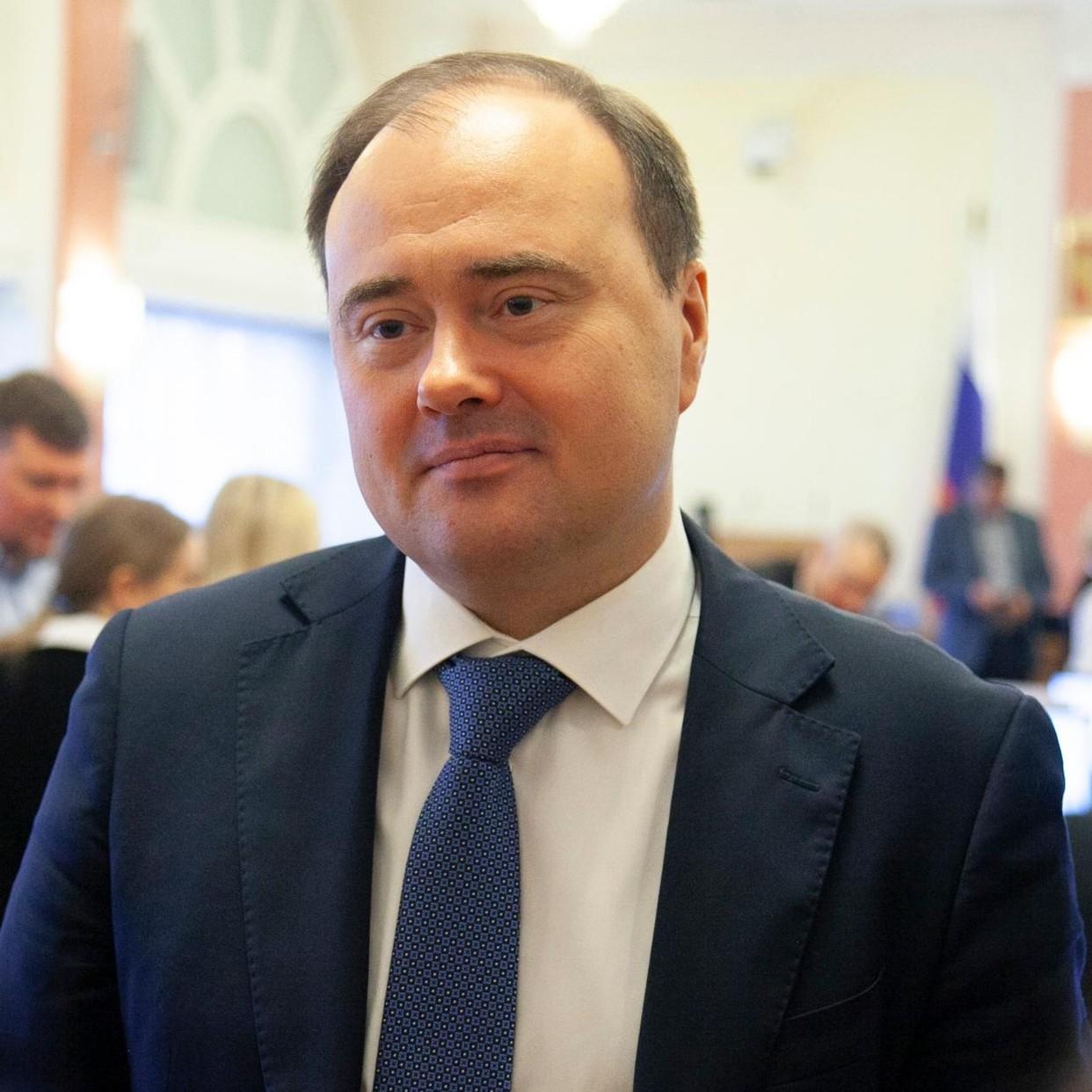 <p>Артем Молчанов</p>