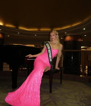 Титул «Мисс Земля — 2025» завоевала чешская модель Натали Пушкинова: смотрим фото красотки