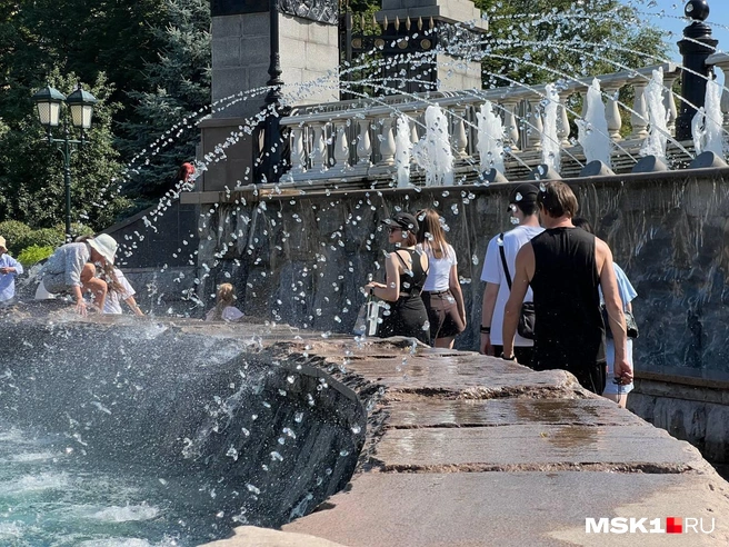 В Москве 2 июля наступил пик жары | Источник: Елена Халматова / MSK1.RU
