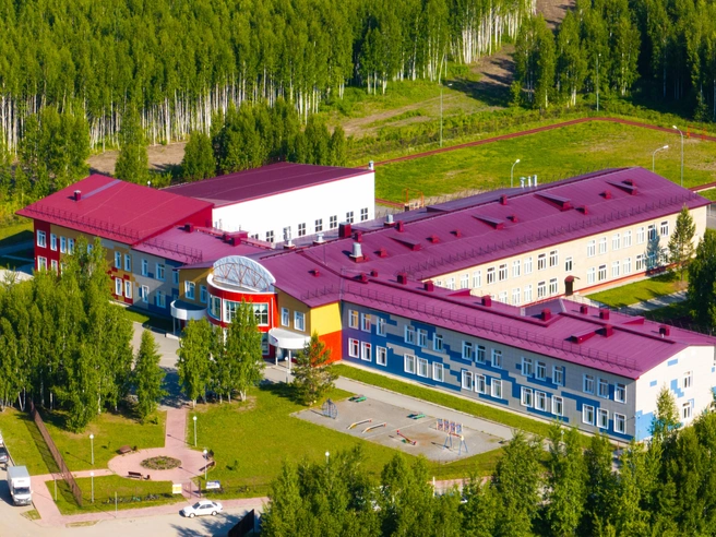Одним из первых главных проектов социально ответственного застройщика стала школа | Источник: жилой район «Светлый»