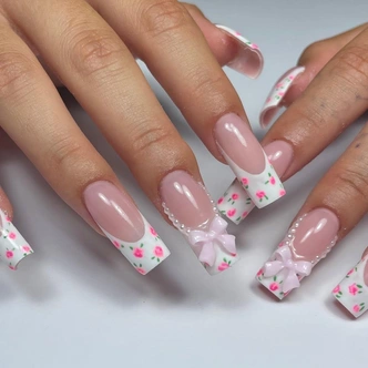 Источник: launaails_