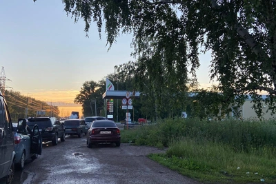 Паника и канистры: власти Татарстана об очередях на заправки