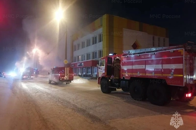 Торговый центр «Автомир» в Ангарске сгорел дотла