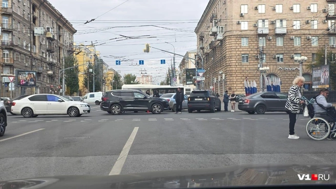 Авария произошла сегодня утром | Источник: читатели V1.RU