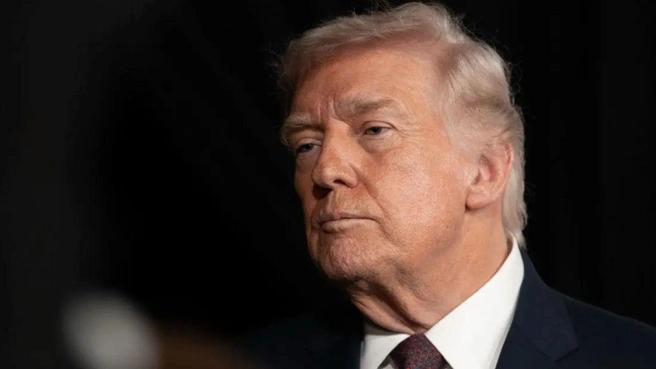 Дональд Трамп признавал, что знал Эпштейна светски, но говорил, что они не были близки. | Источник: MEGA