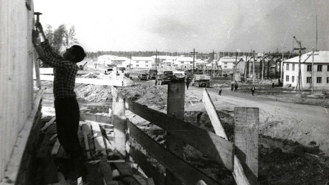 Улица Набережная, первая половина 70-х годов | Источник: pastvu.com