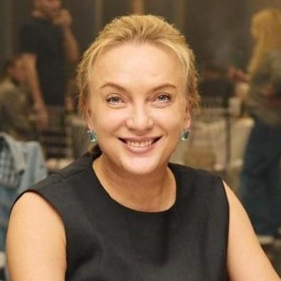 <p>Елена Разумовская</p>