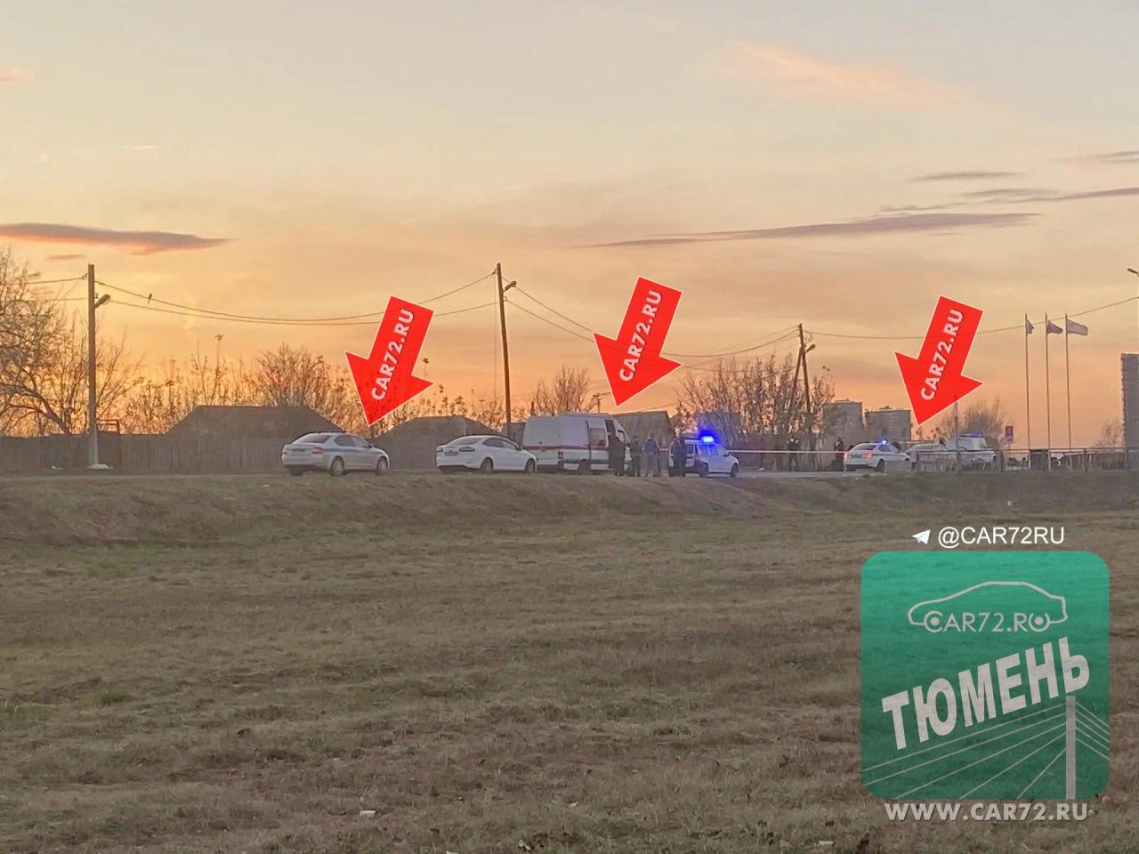 В Тюмени заметили машины силовиков у Заречного парка в Тюмени