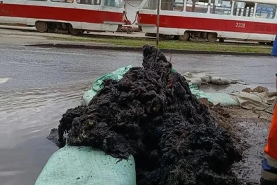 В Самаре устранен засор канализационного коллектора