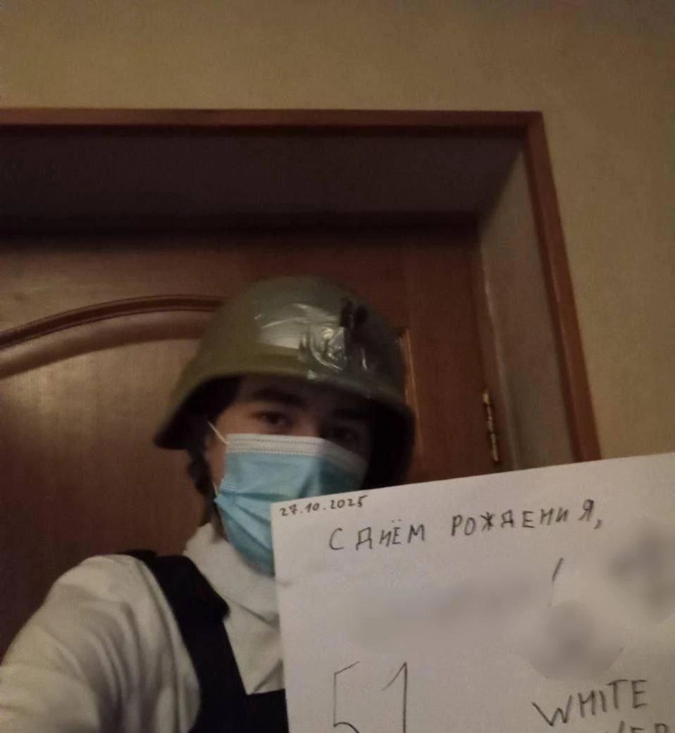 Тимофей неоднократно публиковал изображения, связанные с террористическими организациями | Источник: соцсети