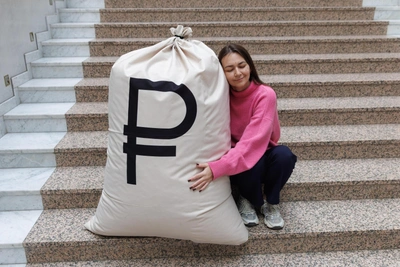 Russia imposes 1 million ruble monthly cash limit